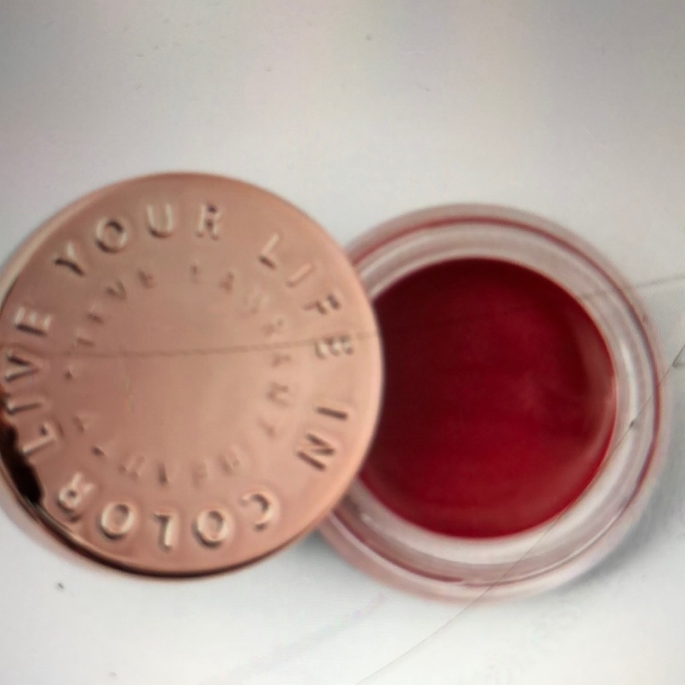 Steve Laurant Cherry Lip gloss